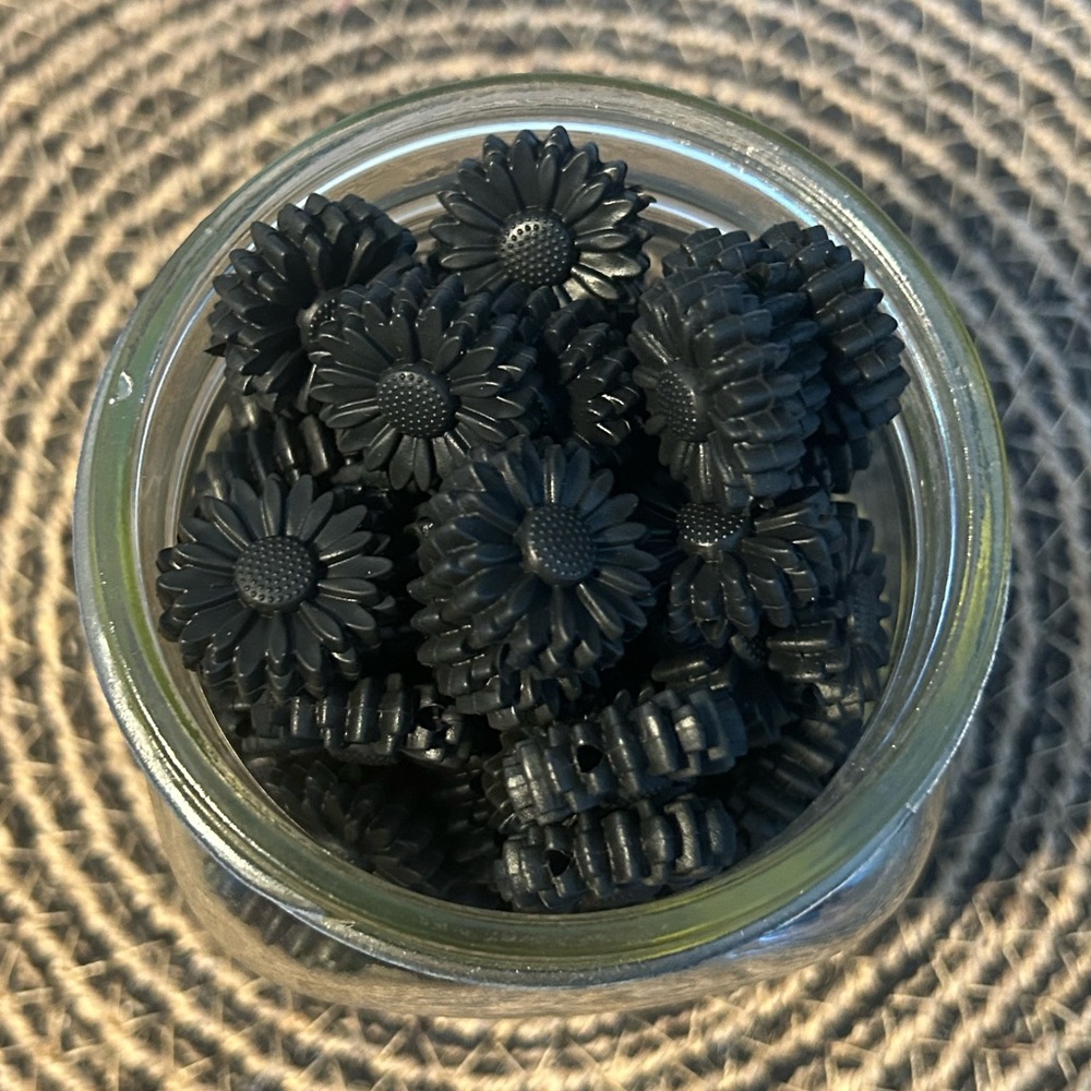 Black Sunflower Silicone Focal Beads